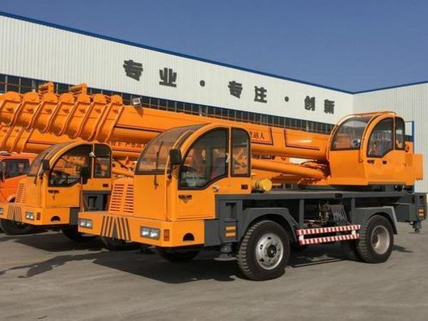 株洲市吊车租赁_怎样增加吊装设备的稳定性？